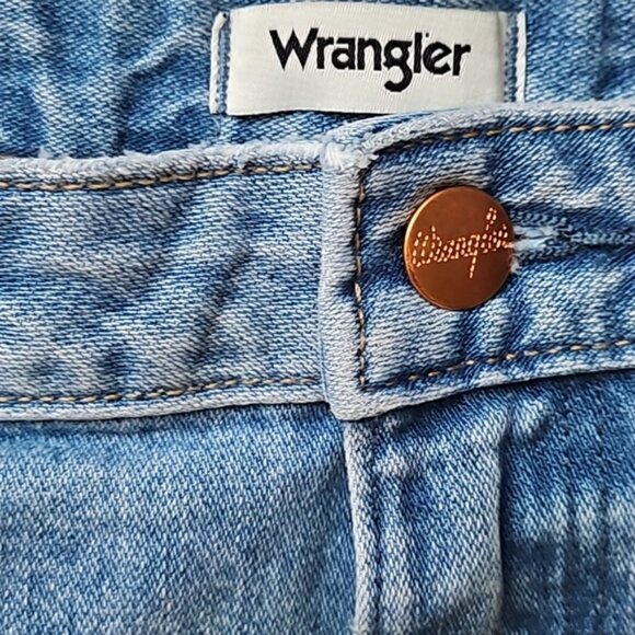 Wrangler High Rise Kick Flare (Wrock 627) Jeans Light-Medium "Control" Wash - 33 - Picture 6 of 15